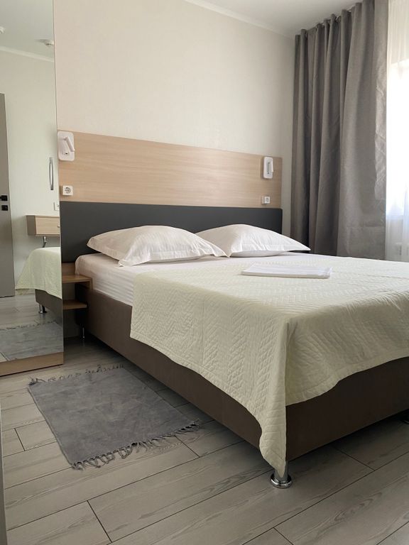 Патио — Апартаменты улучшенный двухместный стандарт (первая категория)