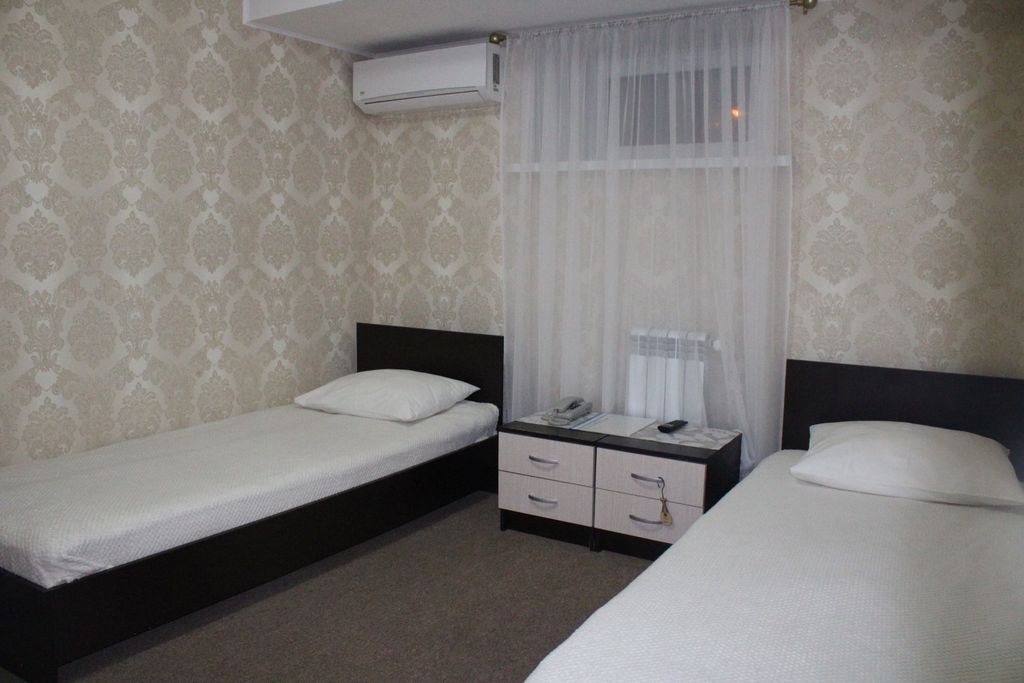 Анжелика — Двухместный номер с 2 отдельными кроватями небольшой номер