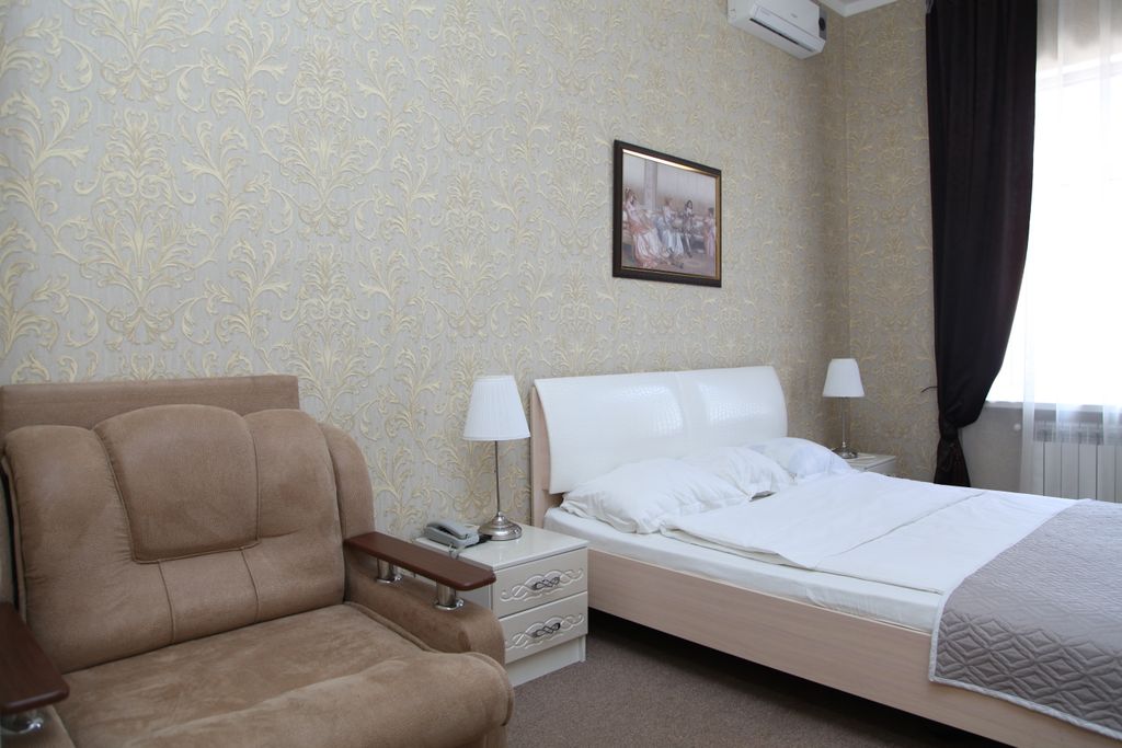 Анжелика — Семейный номер четырехместный