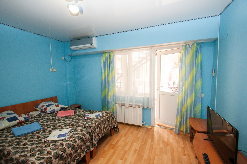 У Светланы — Трёхместный номер стандарт