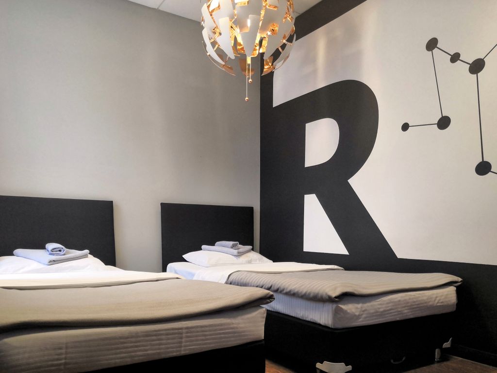 Кино Хостел на Пушкинской — Двухместный номер с 1 кроватью или 2 отдельными кроватями и ванной комнатой