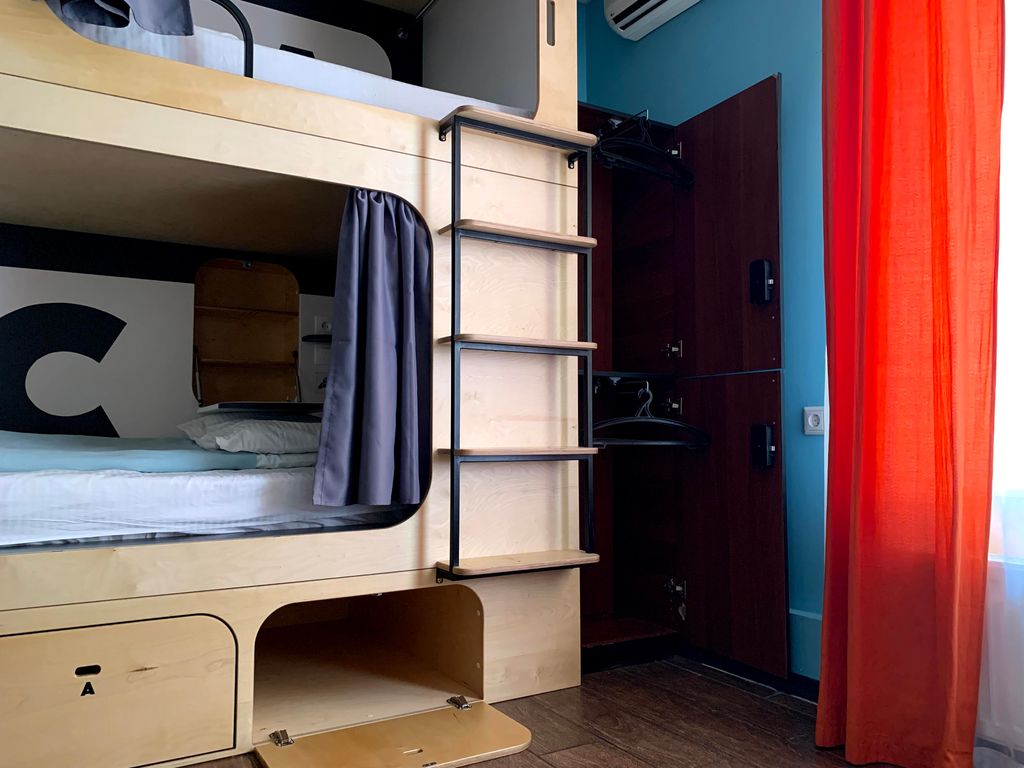 Кино Хостел на Пушкинской — Четырёхместный номер стандарт