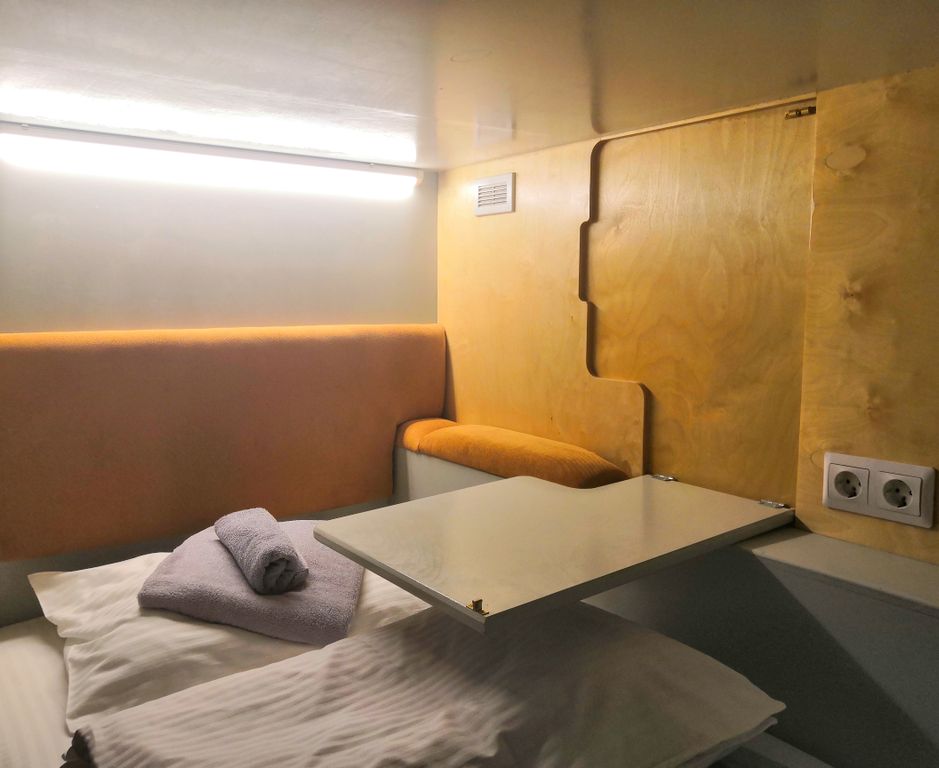 Кино Хостел на Пушкинской — Многоместный смешанный номер на верхнем ярусе в 4-местном