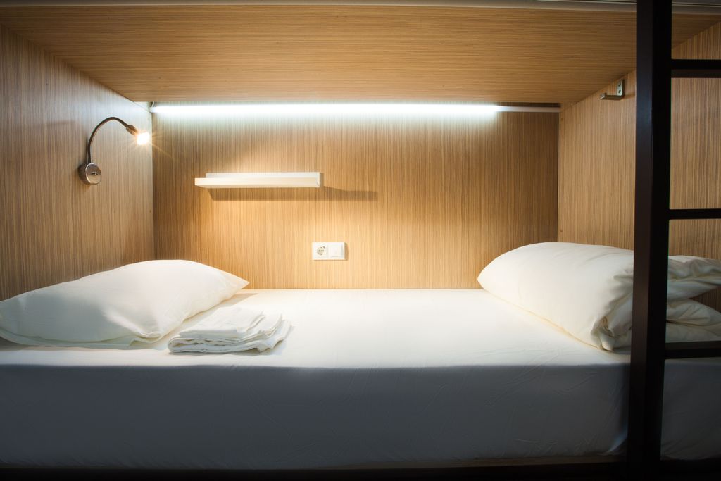 Buran Capsule Hotel — Одноместный номер слипбокс