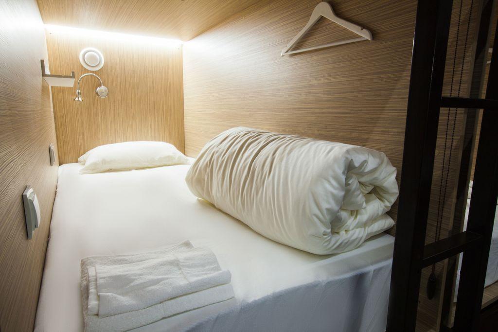 Buran Capsule Hotel — Одноместный номер капсула 1 ярус