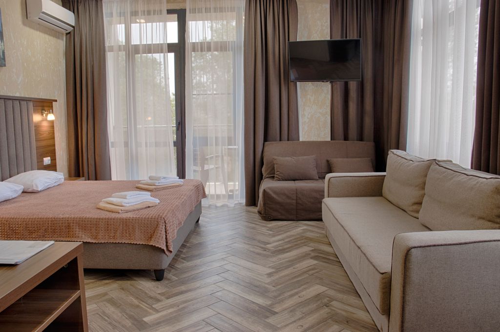 Омега плюс — Двухместный номер с 1 кроватью Стандарт+ с балконом