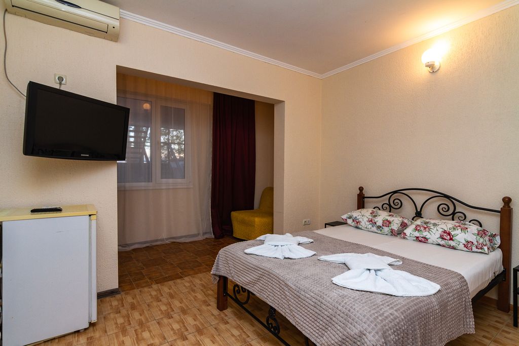 Жасмин — Трёхместный номер Трехместный классический номер