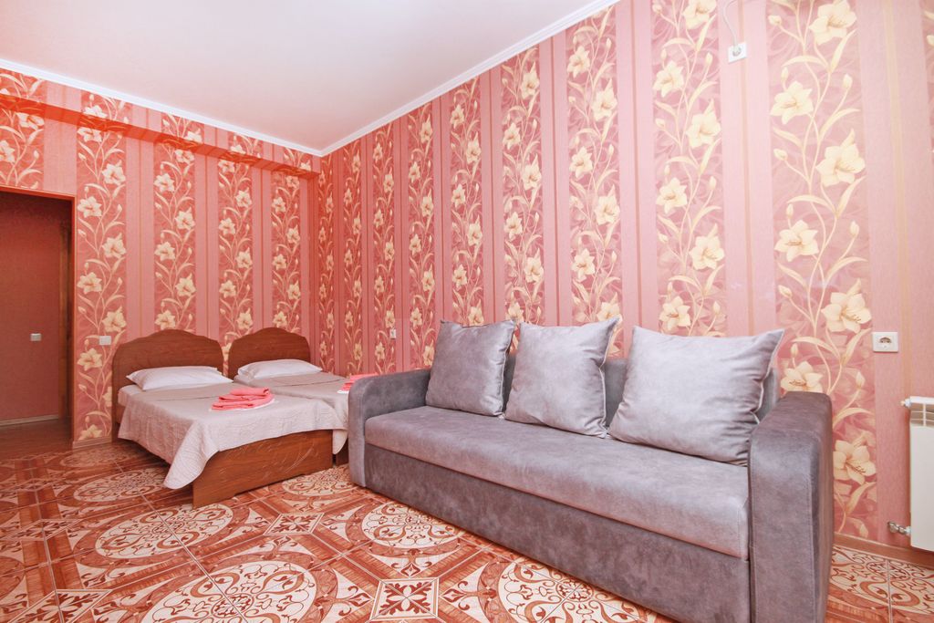 Валентина — Двухместный номер с 2 отдельными кроватями улучшенный