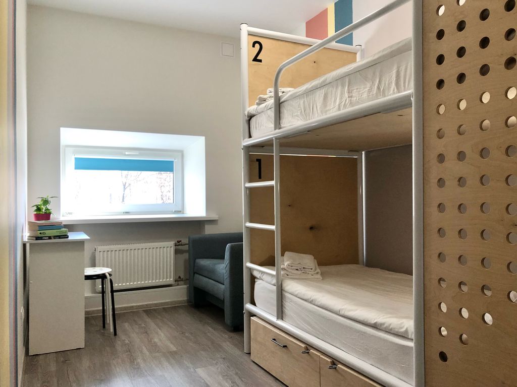 4weeks — Двухместный номер с 2 отдельными кроватями с общей ванной комнатой