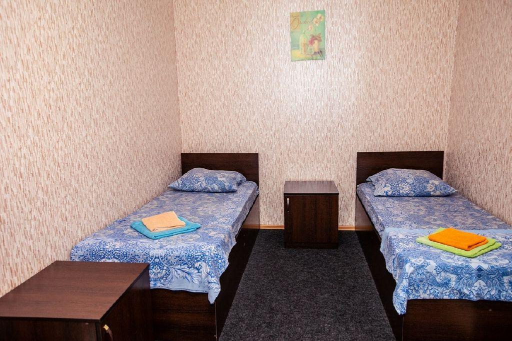 Пионер — Двухместный номер с 2 отдельными кроватями эконом