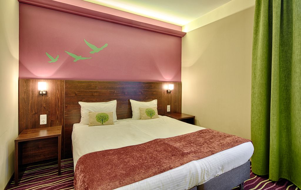 Вояж — Двухместный номер с 1 кроватью улучшенный