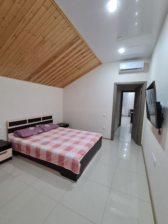 На Астраханской — Четырёхместный номер улучшенный