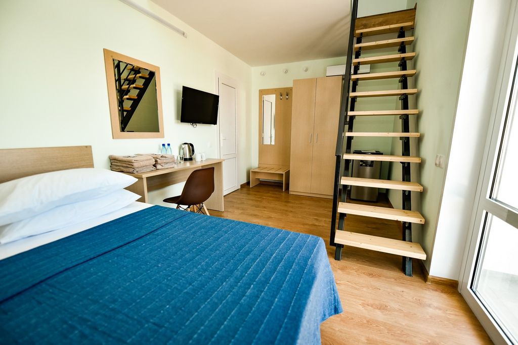 Белая Ива — Семейный номер Двухуровневый 4-х местный с видом на море