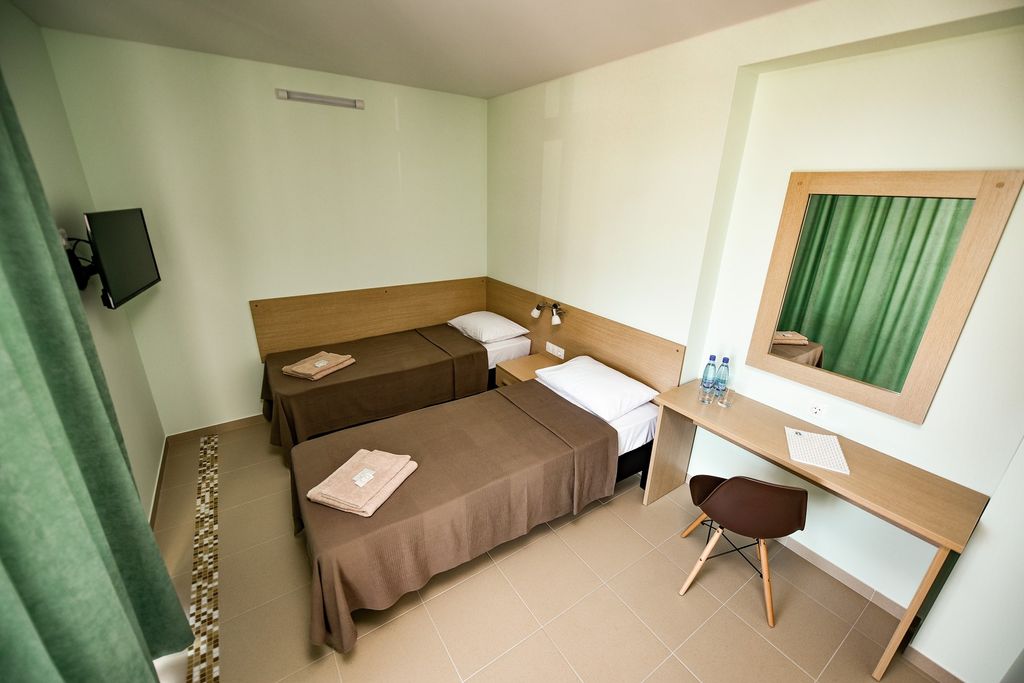 Белая Ива — Двухместный номер с 2 отдельными кроватями Комфорт