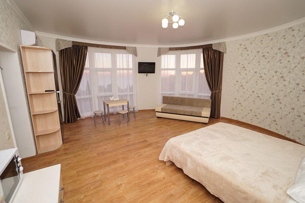 Анна Мария — Апартаменты круглый