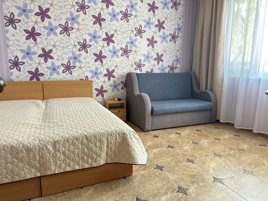 Дюшес — Четырёхместный номер Стандартный