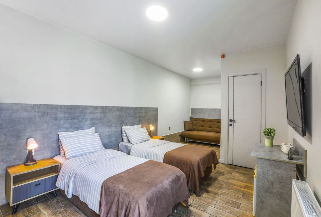 Центральный — Трёхместный номер стандарт