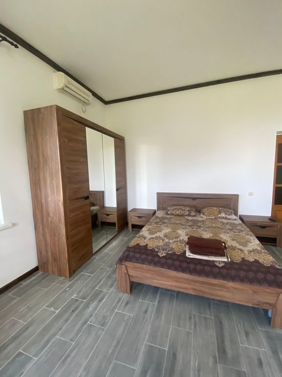 Испанский дворик — Четырёхместный номер улучшенный