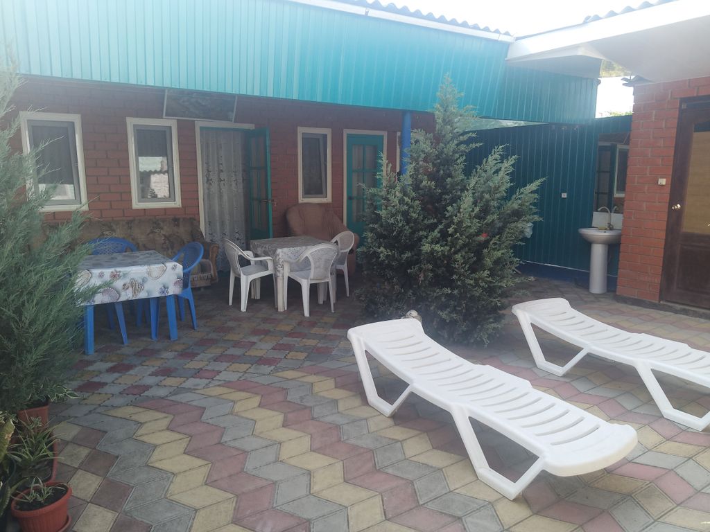 Виктория — Трёхместный номер эконом