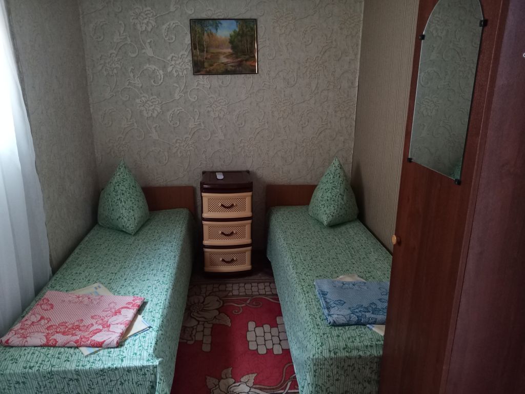 Виктория — Двухместный номер с 2 отдельными кроватями эконом