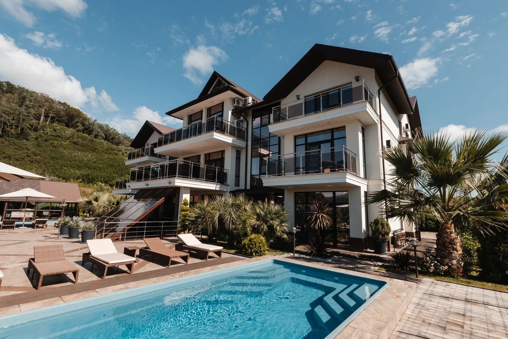 GG Hotel — Четырёхместный номер стандарт