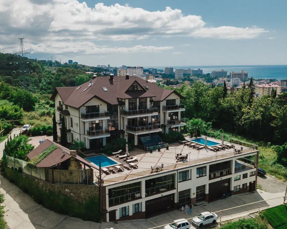 GG Hotel — Четырёхместный номер апартаменты с кухней