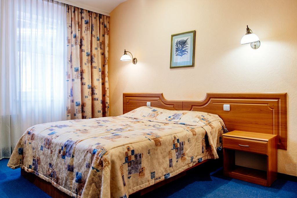 Бристоль — Двухместный номер с 1 кроватью Стандарт с балконом