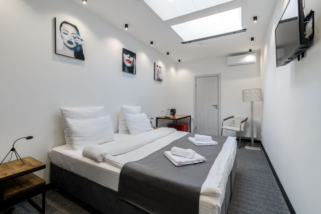 Neozoom 4* — Двухместный номер с 1 кроватью стандарт