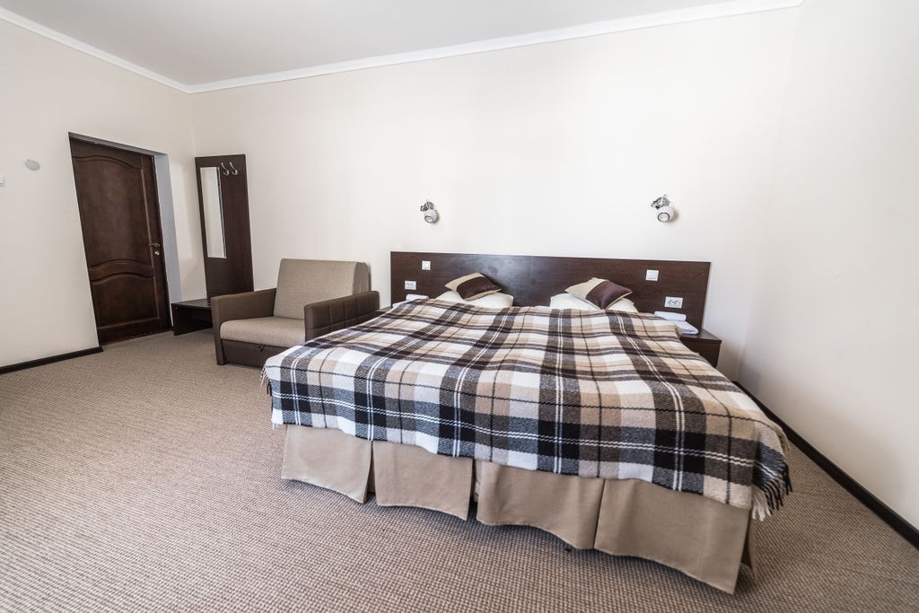 Горский Дом — Трёхместный номер стандарт