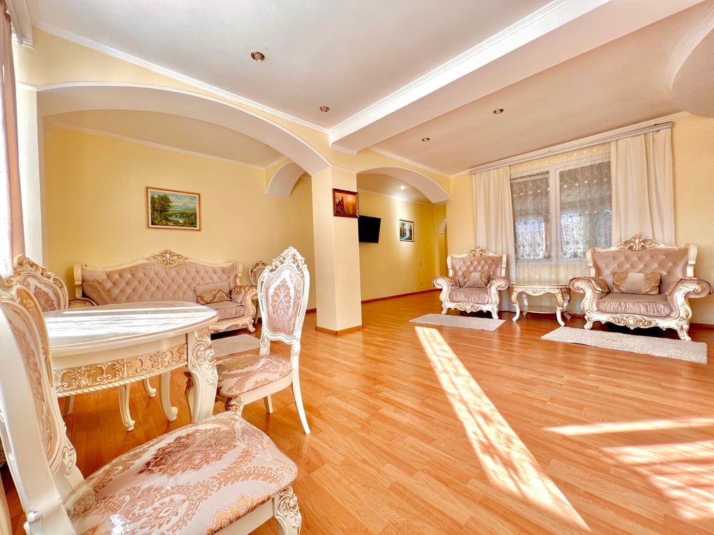 Дом "МиД" — Четырёхместный номер люкс