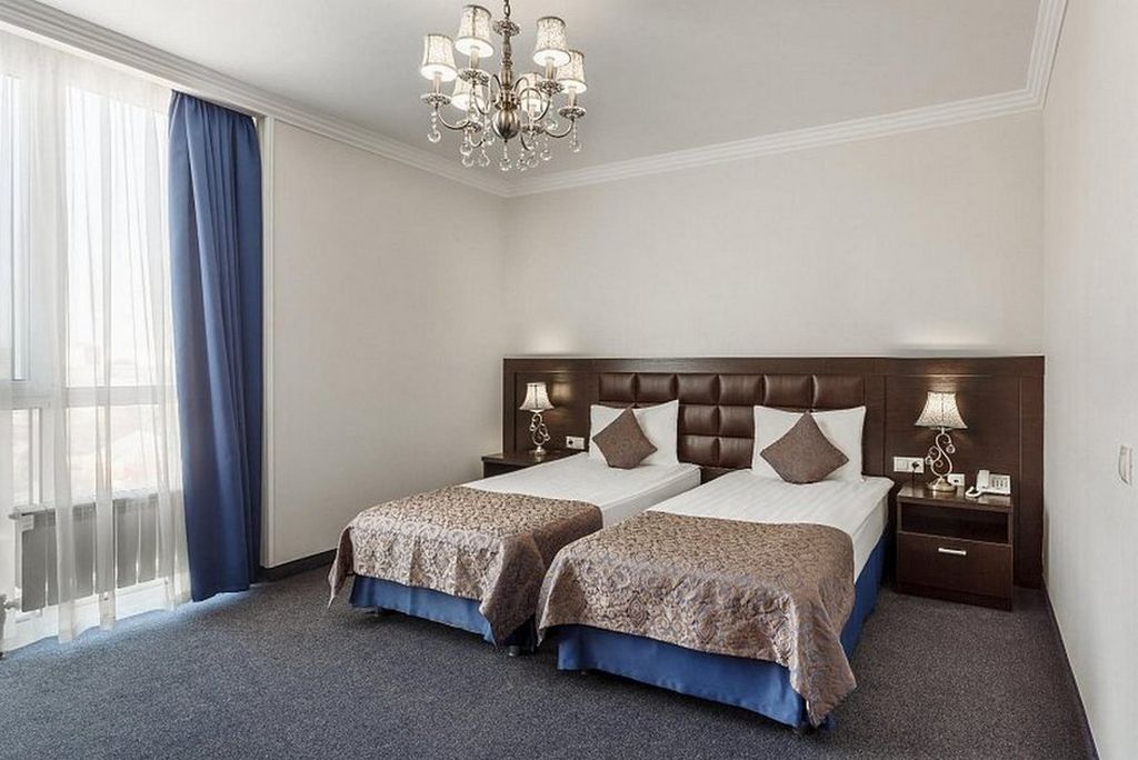 Карат — Двухместный номер с 2 отдельными кроватями стандарт