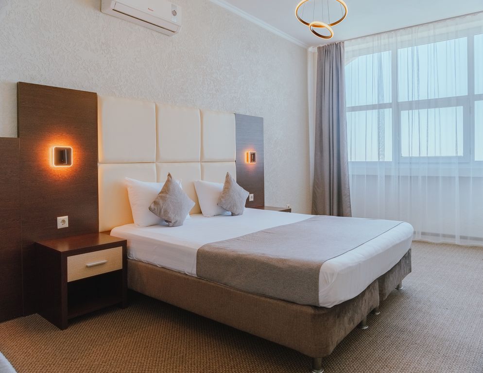 Илиада — Семейный номер люкс с видом на море