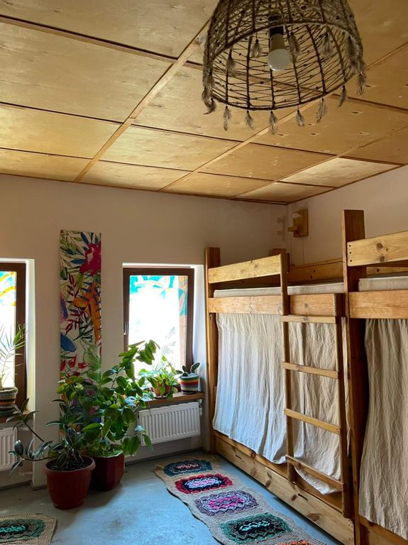 Лисьи сны — Многоместный смешанный номер эконом (душ/туалет общий)