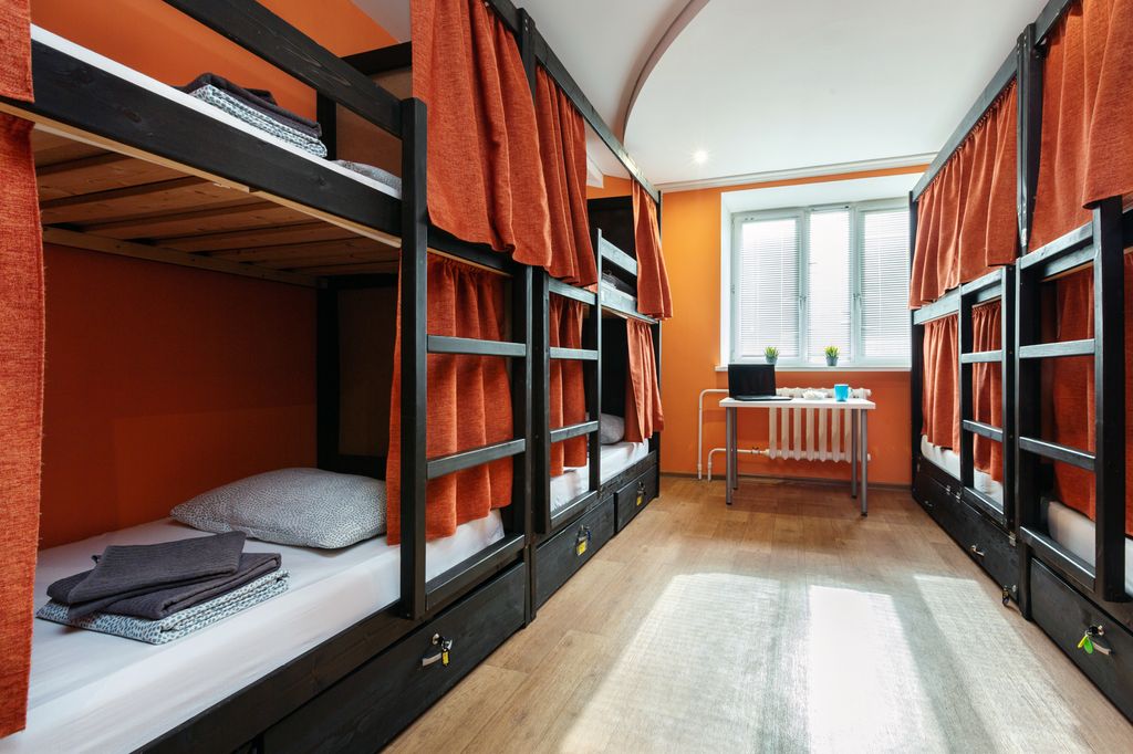 Наш Хостел — Многоместный смешанный номер 8-ми местный  - верхнее место