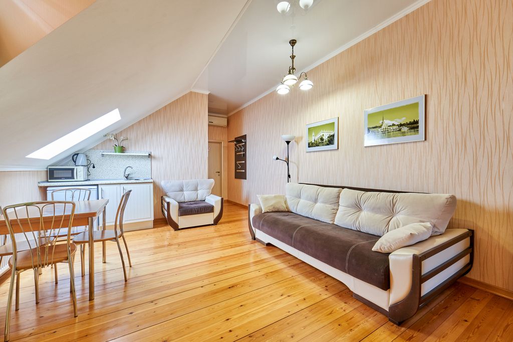 Вилла Орхидея — Четырёхместный номер 2-комнатный апарт с балконом