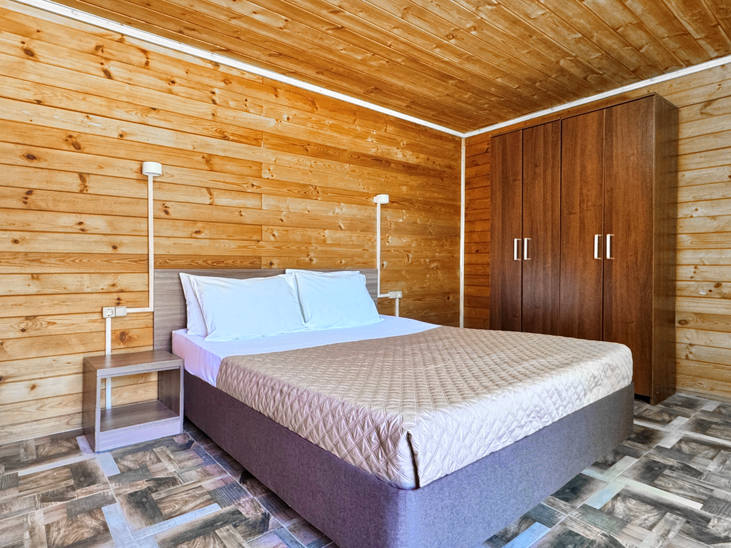 Уральские Самоцветы — Двухместный номер с 1 кроватью финский