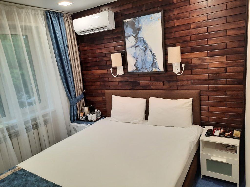 Лазурит — Двухместный номер с 1 кроватью эконом