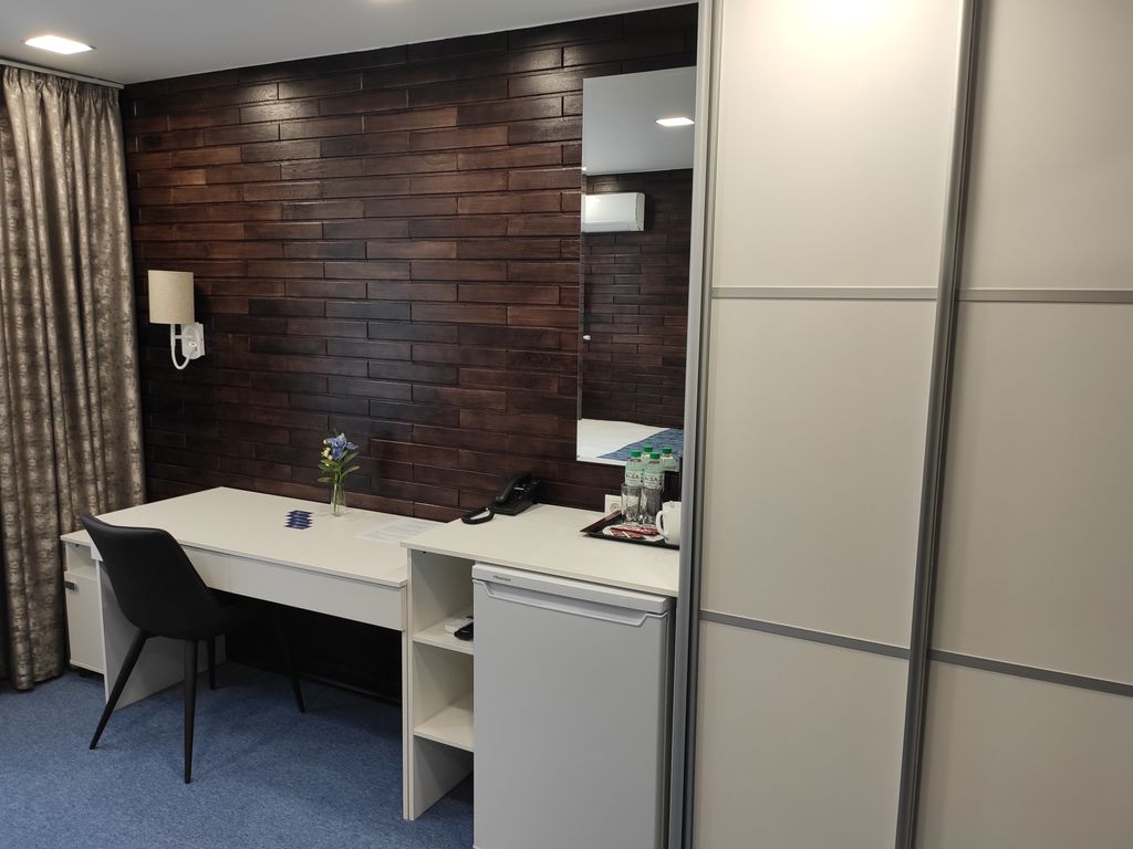 Лазурит — Двухместный номер с 1 кроватью улучшенный