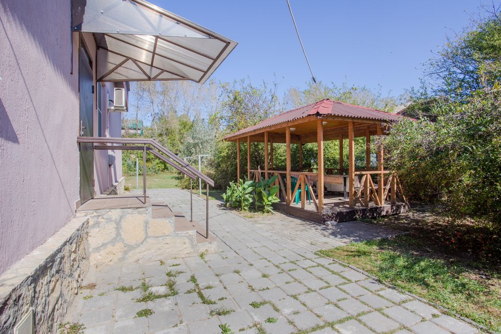 Пляжный поселок — Четырёхместный номер улучшенный