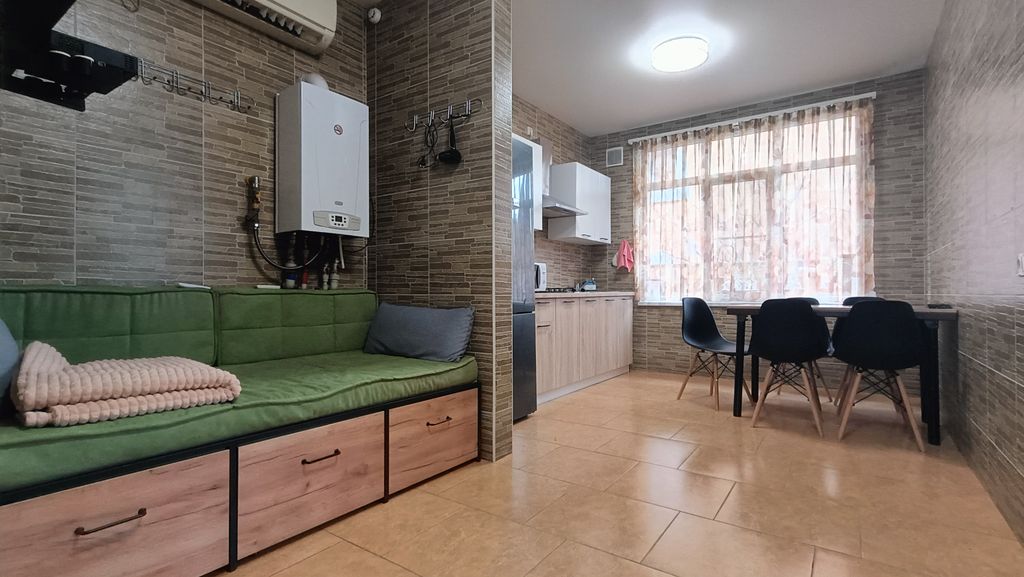 Август — Дом 5-местный