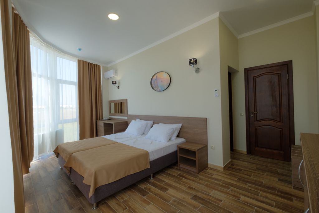 Panorama — Четырёхместный номер 4-местный двухкомнатный номер с балконом