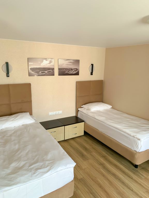 People — Двухместный номер с 2 отдельными кроватями студия