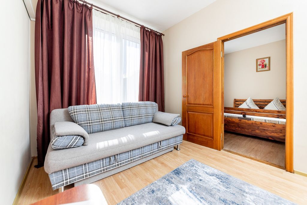 На Молодёжной — Семейный номер двухкомнатный