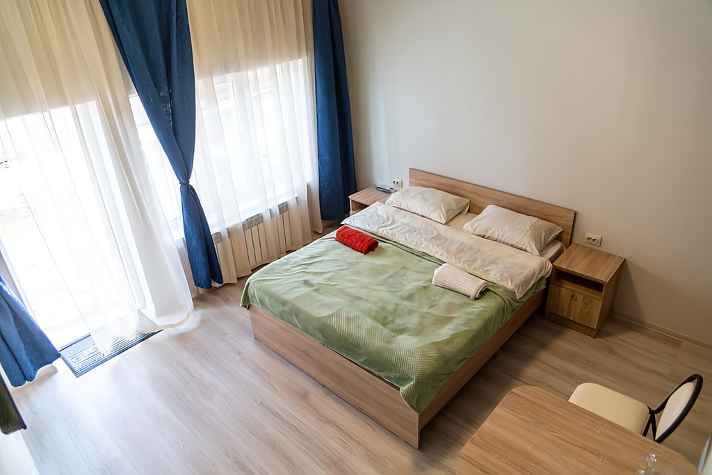 Светлячок — Двухместный номер с 2 отдельными кроватями стандарт