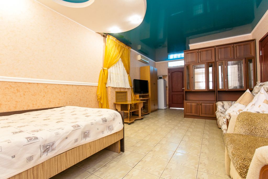 На Шевченко — Четырёхместный номер Стандартный номер