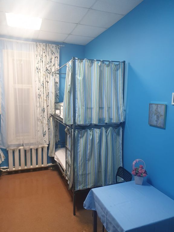 Бэкпэк — Многоместный смешанный номер Общий смешанного типа