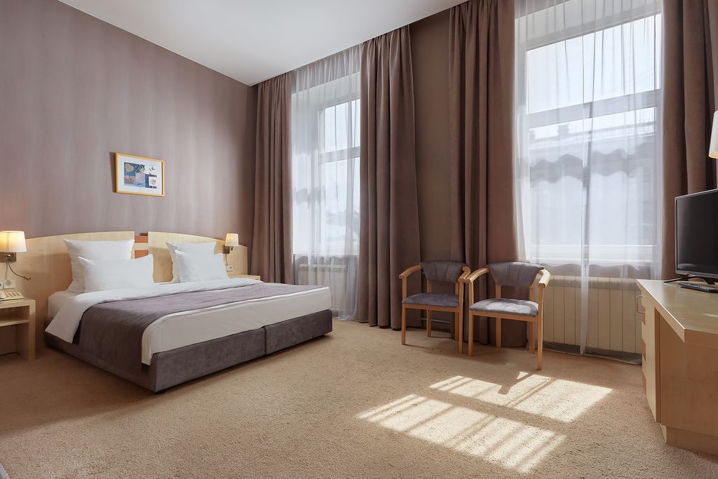 Пятый угол — Двухместный номер с 1 кроватью улучшенный