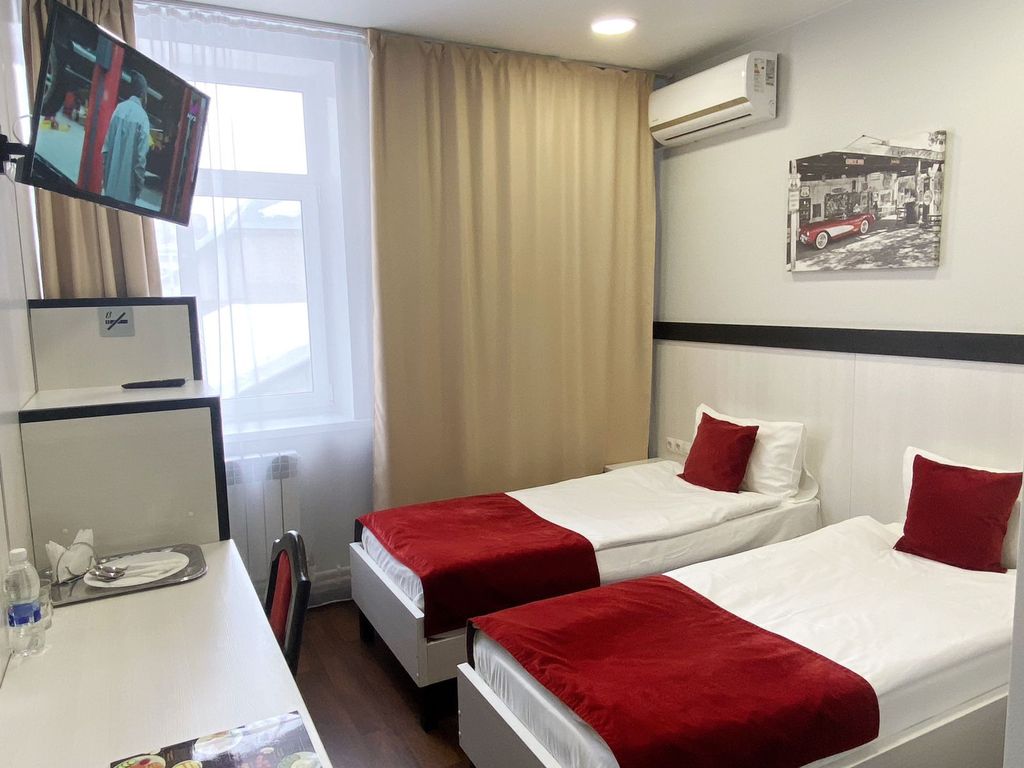 Red Fox на Комсомольском 104г — Двухместный номер с 2 отдельными кроватями стандарт