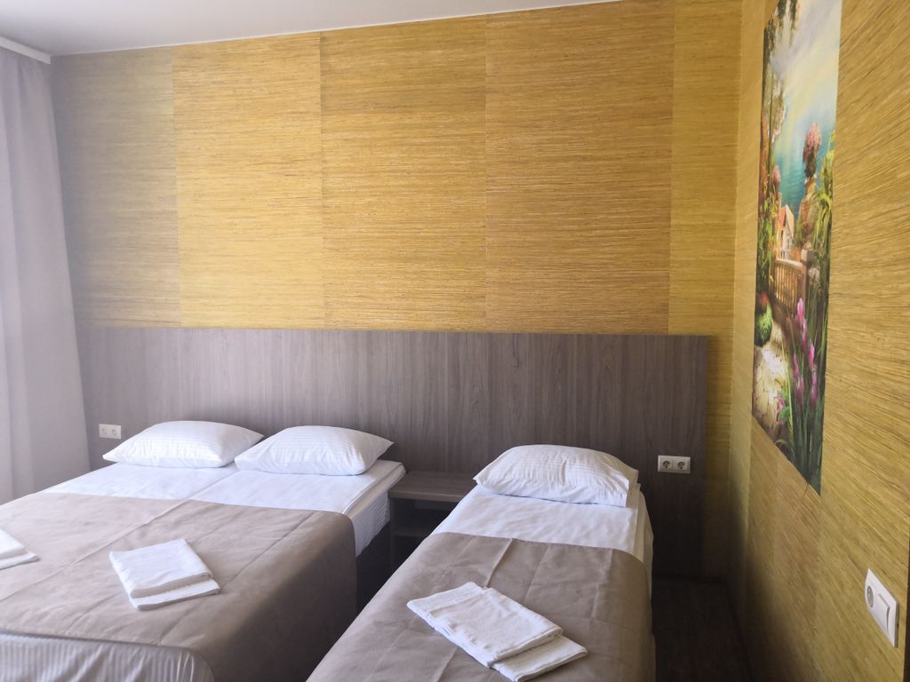 ВУаля — Трёхместный номер комната №9