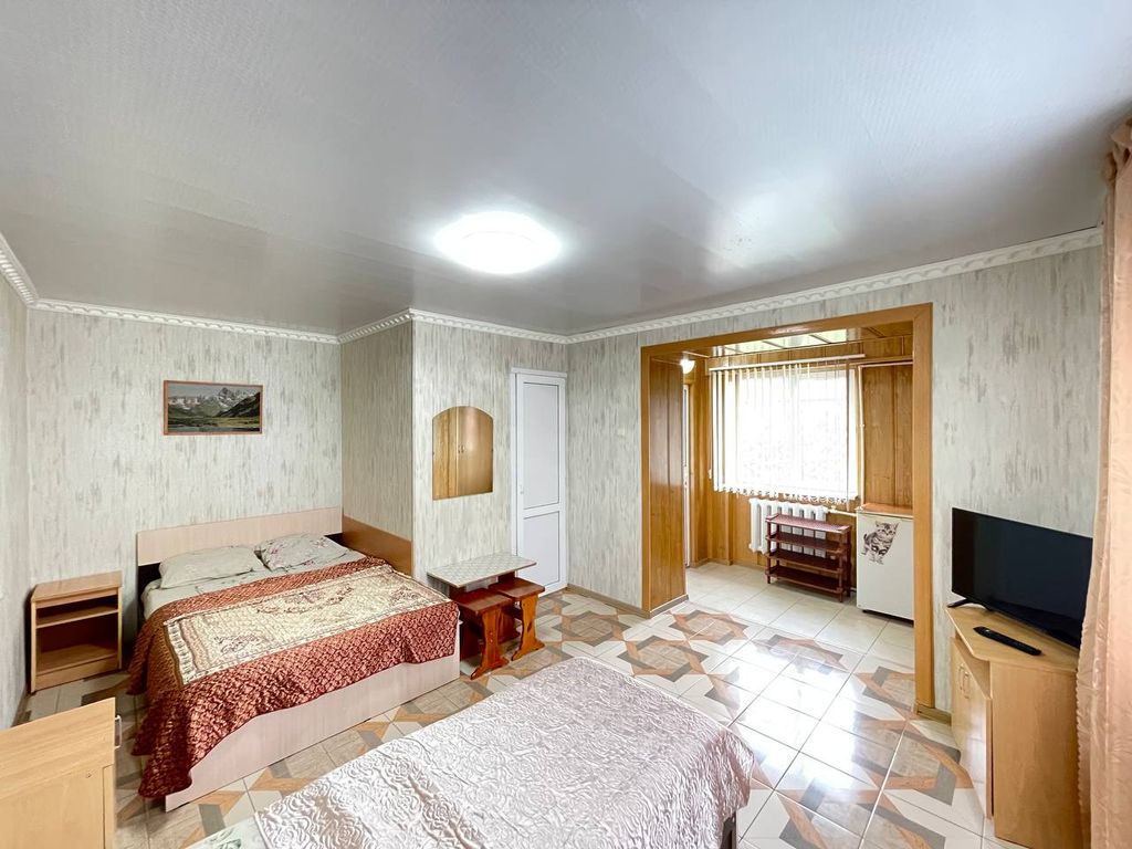 Натали — Четырёхместный номер люкс